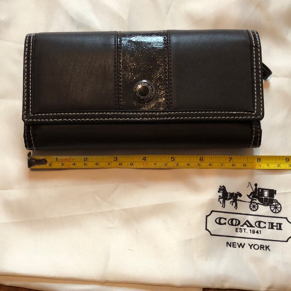 ❤️SOLD❤️ Coach 2pcs Brown Wallet/Checkbook Cover
